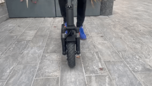 【LINEで世界一爆安のクーポン発行!】電動キックボードAirRide