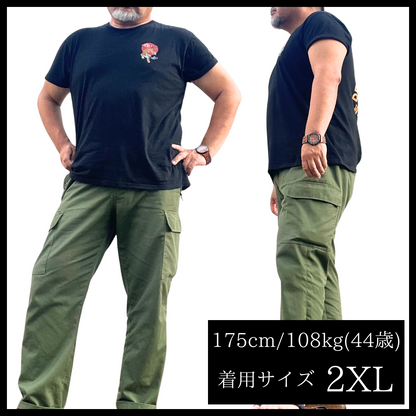 【インパクトで魅せる】黒地に映える虎、男らしさ全開Tシャツ