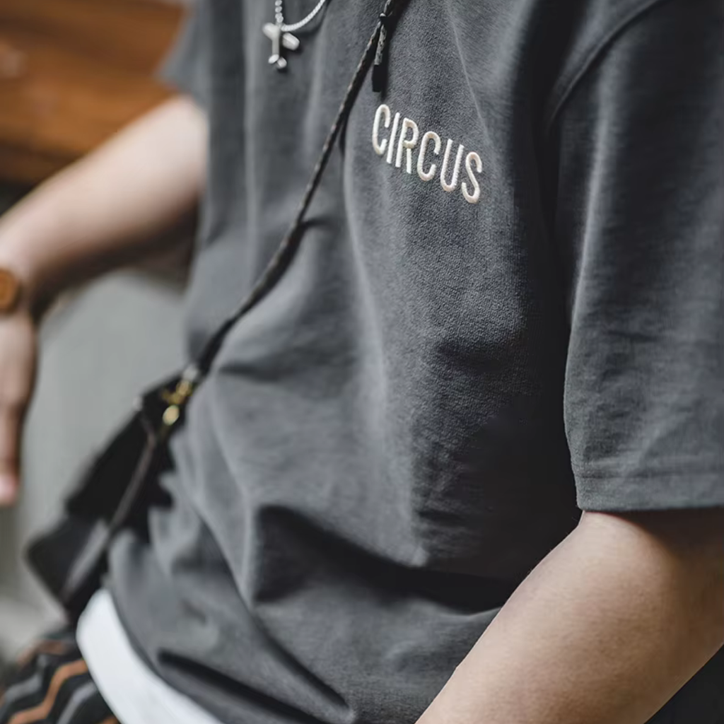 ［背中で語る男］タイガー刺繍Tシャツ